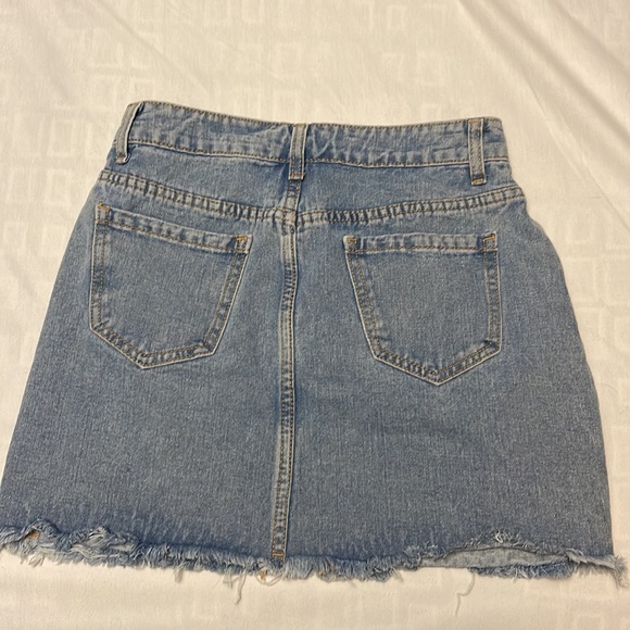 SHEIN Denim Skirt - Picture 2 of 3
